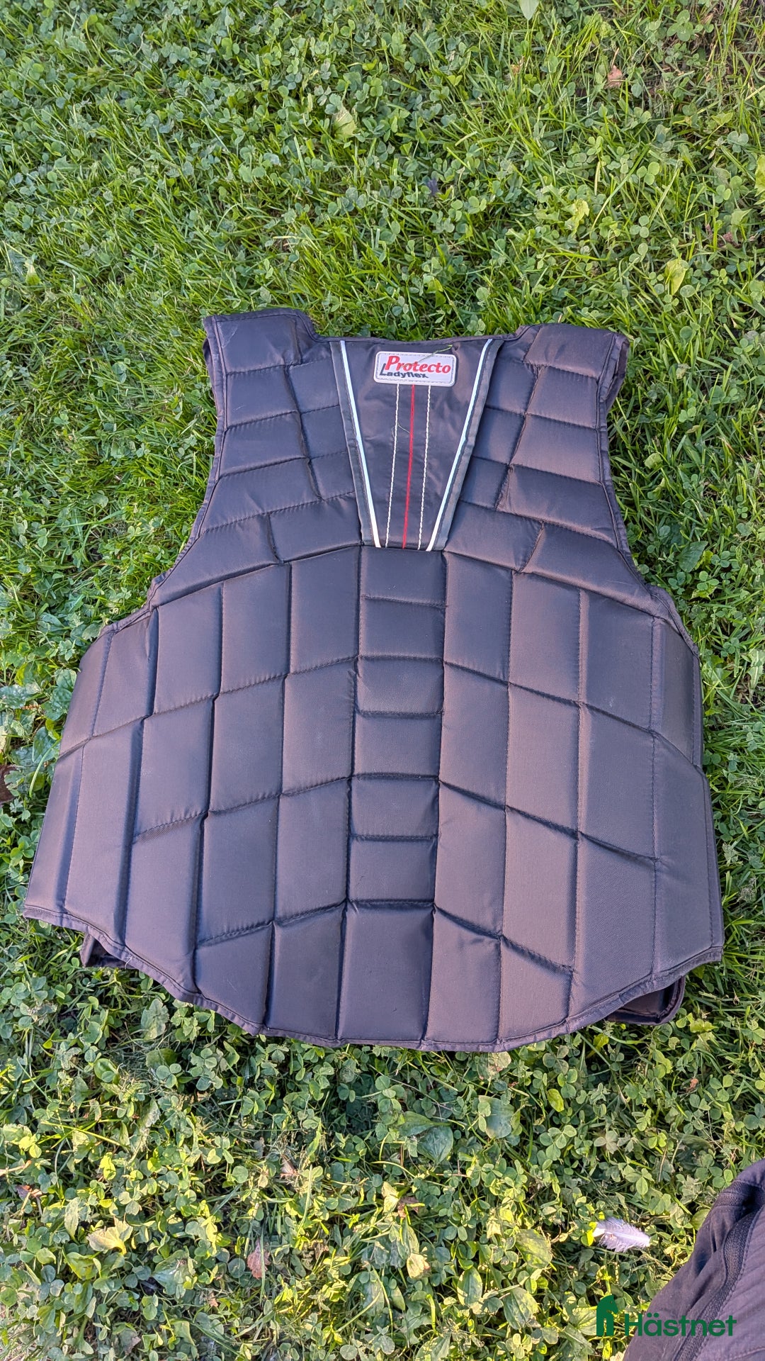 Säkerhetsvästar ryttarutrustning till salu: Skyddsväst i Gnesta - Annons 2