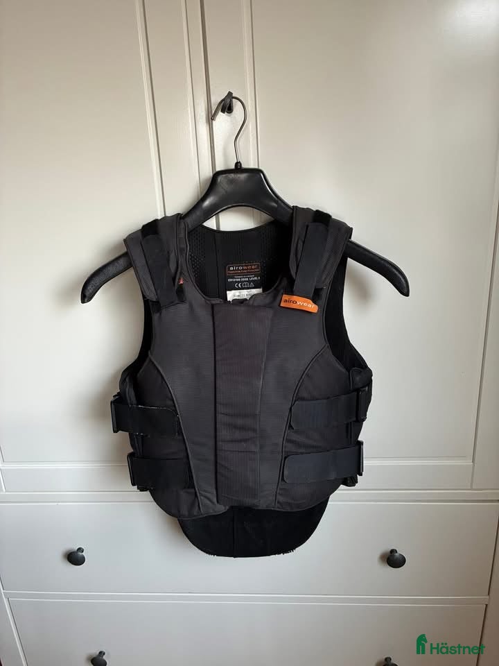 Säkerhetsvästar ryttarutrustning till salu: Airoway Beta - Annons 1