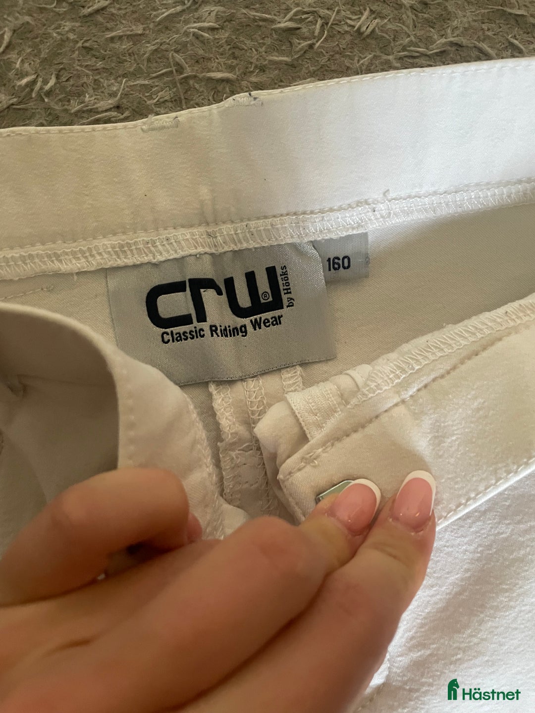 Ridbyxor ryttarutrustning till salu: Två par vita ridbyxor, storlek S och 160! i Örebro - Annons 6