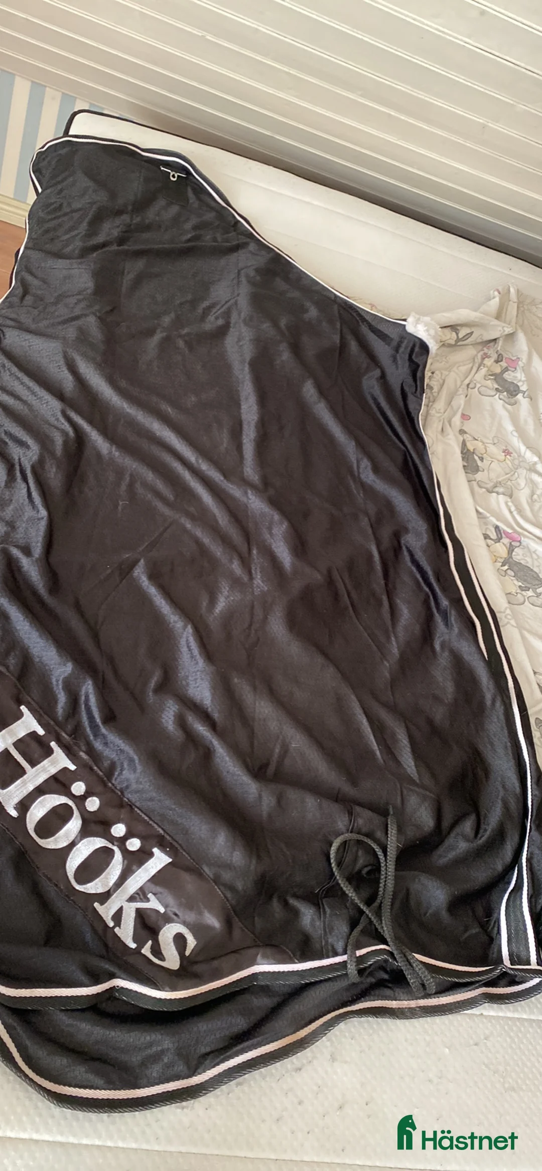 Täcken hästutrustning till salu: Svettäcke i Pålsboda - Annons 1