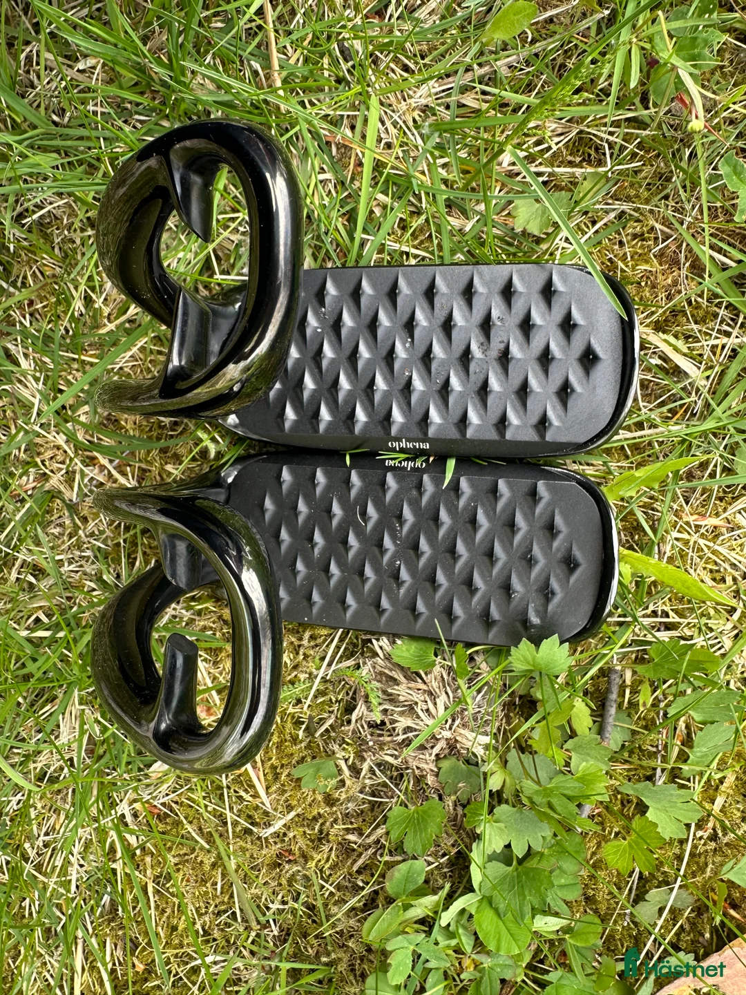 Stigbyglar hästutrustning till salu: Ophena stigbyglar i Köping - Annons 2