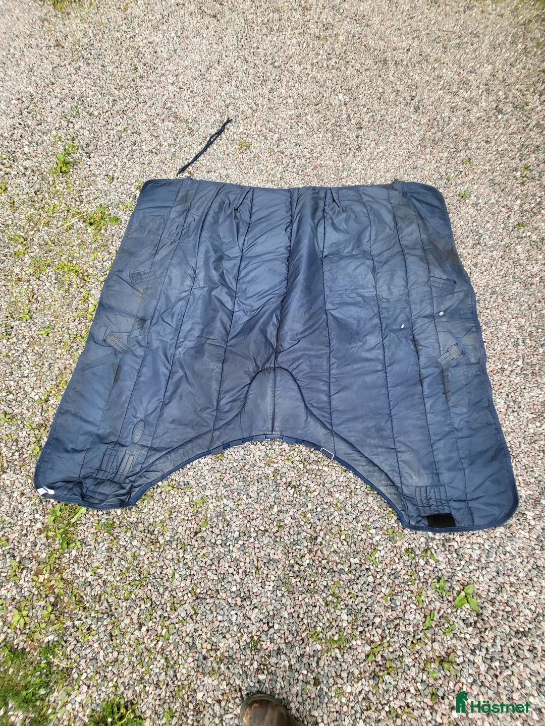 Täcken hästutrustning till salu: Horseware Rhino stalltäcke 200 gram i Heby - Annons 2
