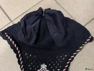 Schabrak & Vojlockar hästutrustning till salu: Kingsland huva i Vänersborg - Annons 1