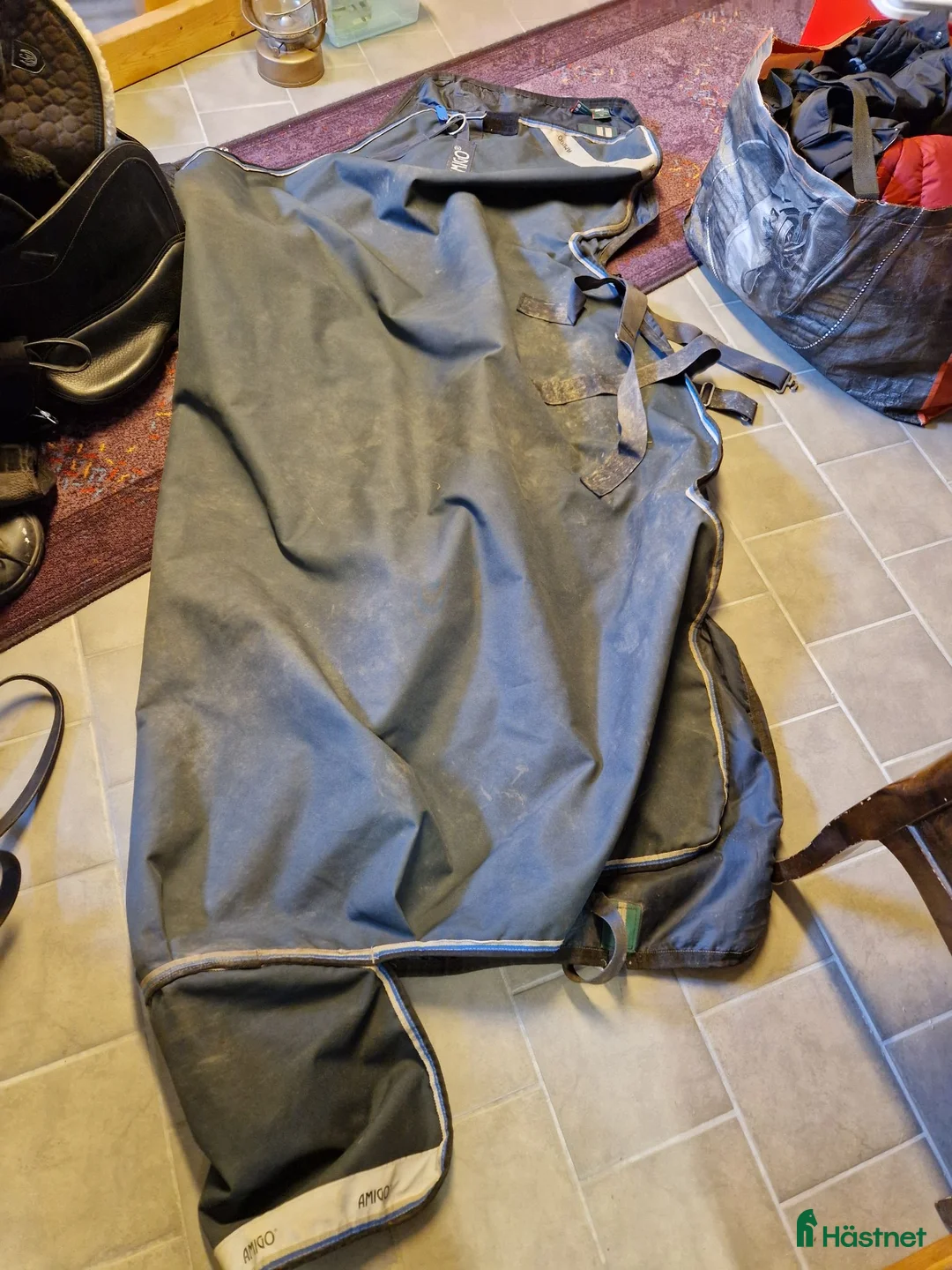 Täcken hästutrustning till salu: Horseware Amigo Bravo 12 Plus 0g v-front 140cm - Annons 1