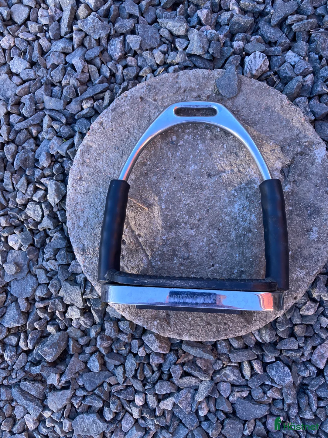 Stigbyglar hästutrustning till salu: Sprenger system 4 säkerhetsstigbygel - Annons 2