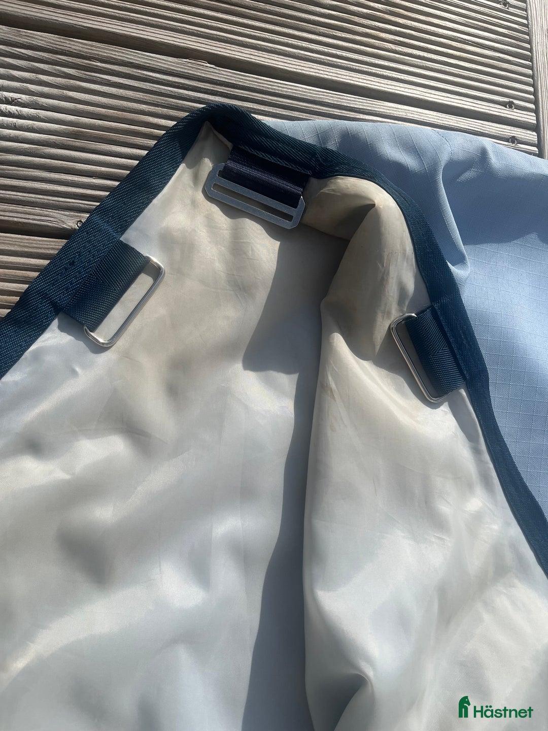 Täcken hästutrustning till salu: Amigo Eksemtäcke  i Karlskoga - Annons 4