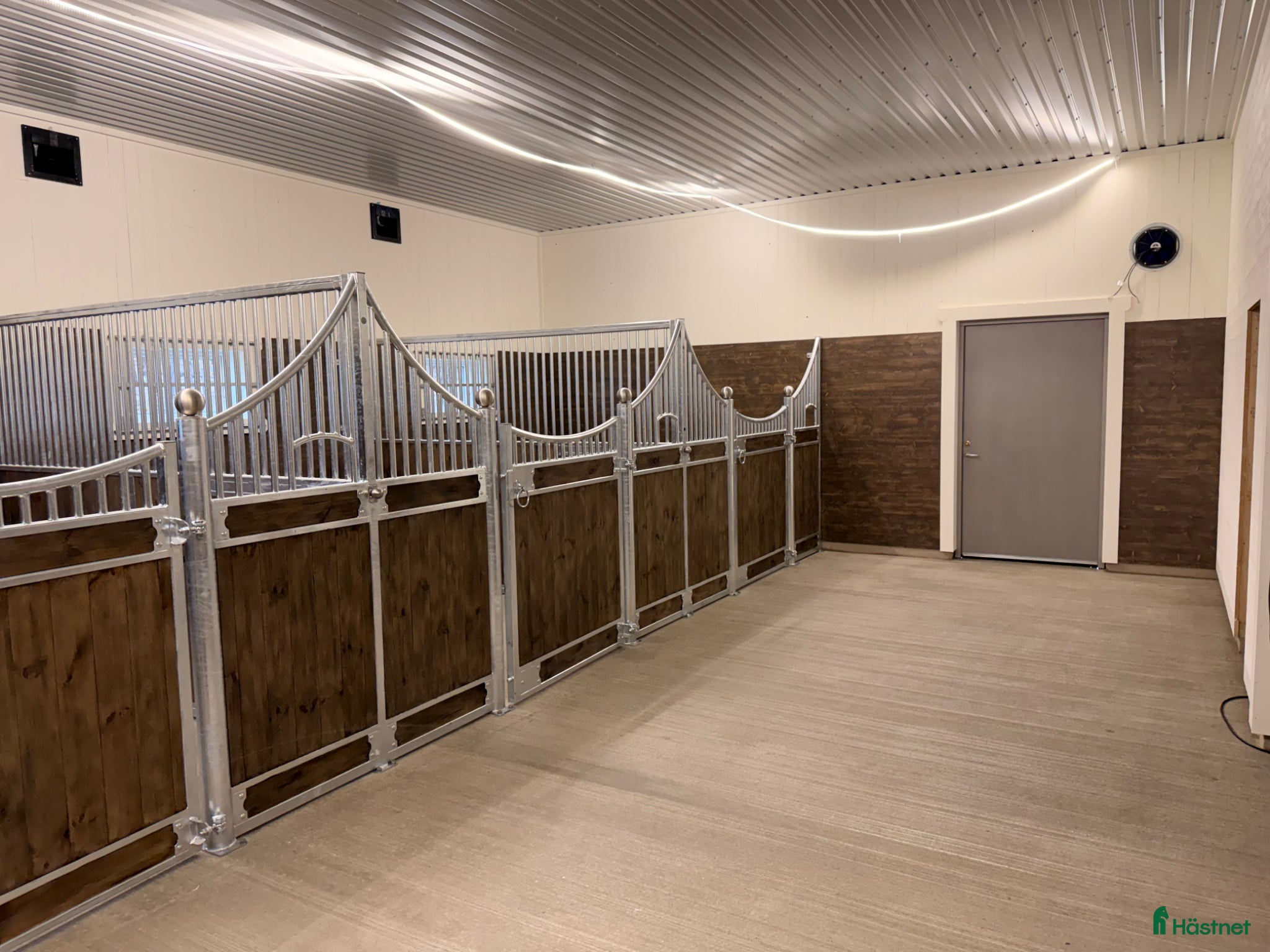  stallplats Stallplats i litet nybyggt stall i Märsta - Annons 2