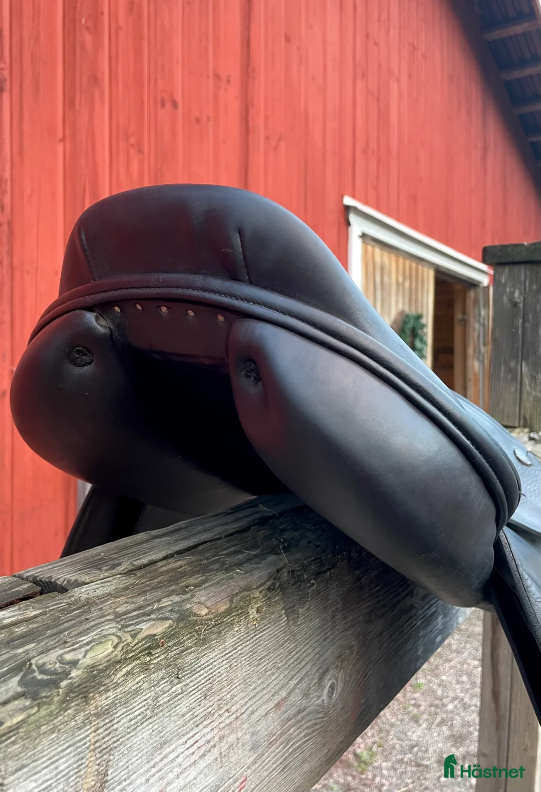 Sadlar hästutrustning till salu: Stall Akur Exselle 17” i Valbo - Annons 2