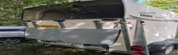 Hästtransporter  fordon & transport till salu: Fin boggie hästtransport  - Annons 2