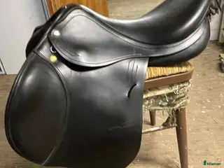 Sadlar hästutrustning Prestige Roma jump I i Heberg - Annons 3