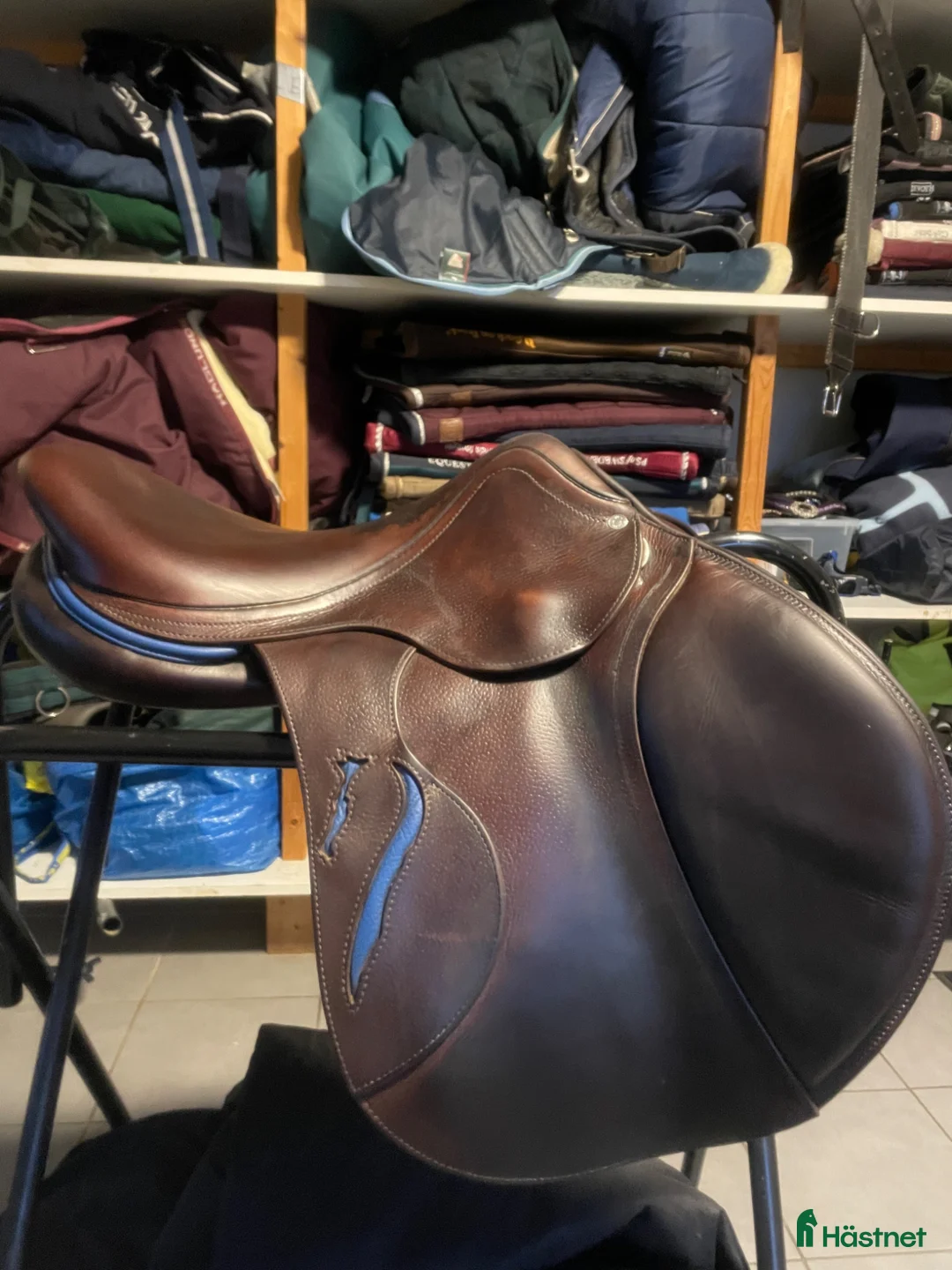 Sadlar hästutrustning till salu: Mörkbrun antares connexion i Landvetter - Annons 4