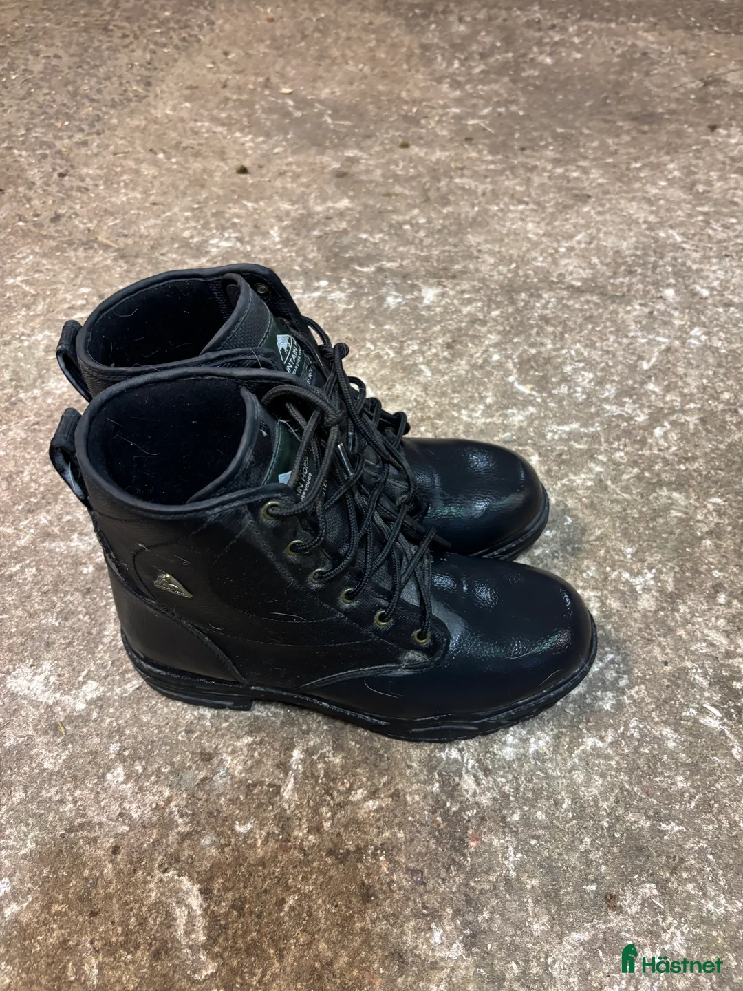 Ridstövlar ryttarutrustning till salu: Vinterkängor  i Alingsås - Annons 1