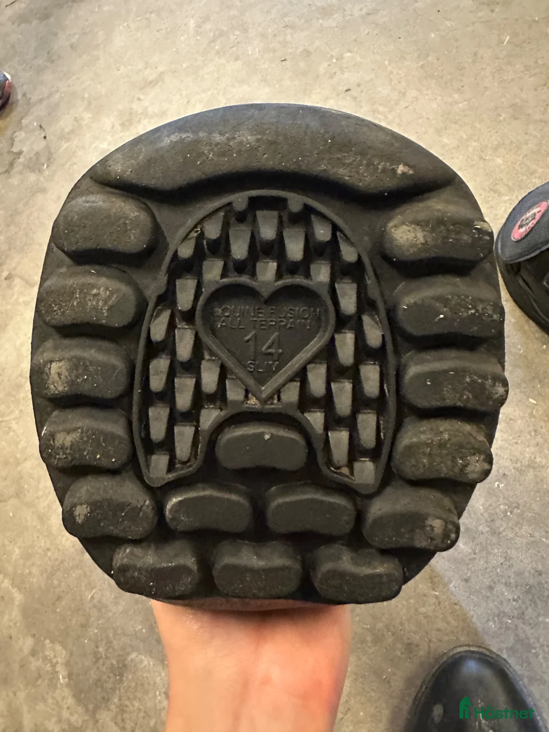 Övrig Hästutrustning hästutrustning till salu: Barfotaboots / Joggingskor från Equine Fusion - Annons 3