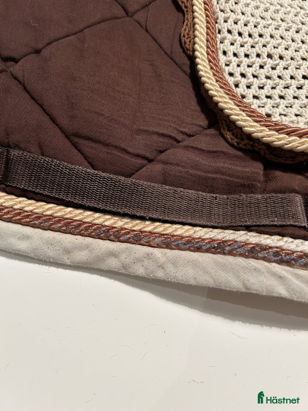 Schabrak & Vojlockar hästutrustning till salu: Schabrak och mössa i Knivsta - Annons 2