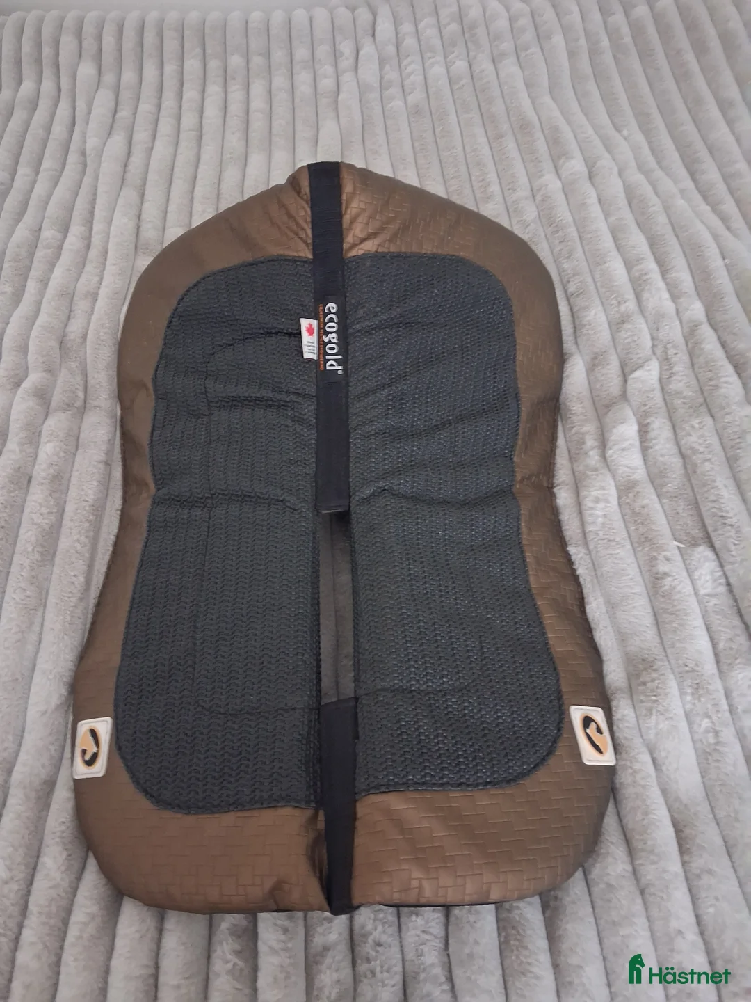 Schabrak & Vojlockar hästutrustning till salu: Ecogold Half Pad Dressyr i Kalmar - Annons 3