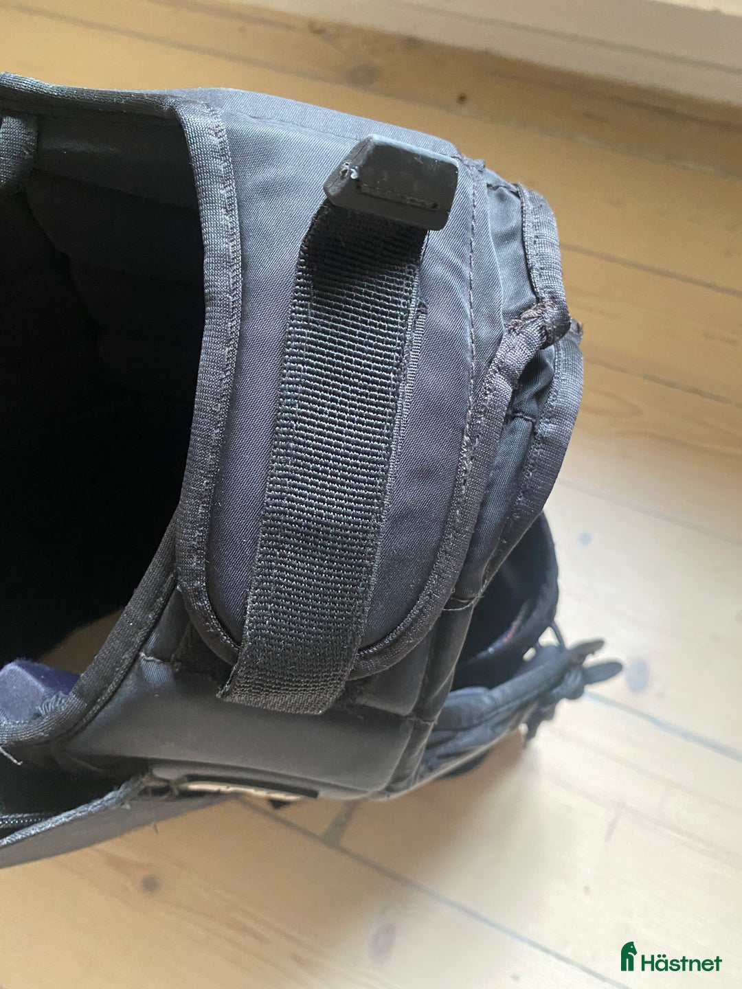 Säkerhetsvästar ryttarutrustning till salu: Superfin säkerhetsväst! i Stockholm - Annons 4