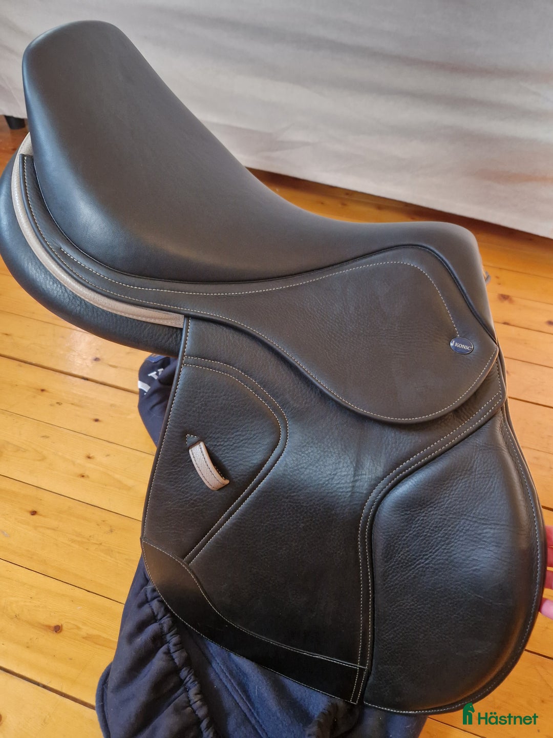 Sadlar hästutrustning till salu: Ikonic Light Allround i Axvall - Annons 4