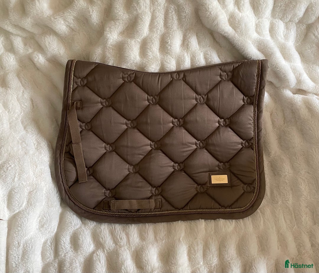 Schabrak & Vojlockar hästutrustning till salu: Champagne ES-schabrak🌟 i Ekerö - Annons 2