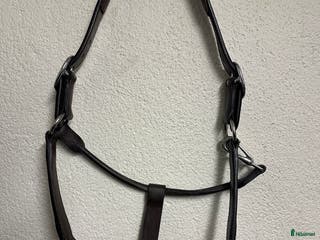 Övrig Hästutrustning hästutrustning till salu: Brun lädergrimma Dyon COB i Kinna - Annons 3