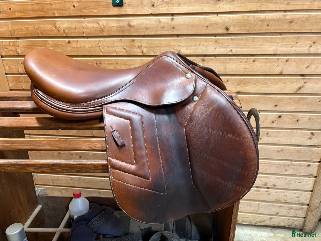 Sadlar hästutrustning till salu: Renaissance 18/32 i Nälden - Annons 3