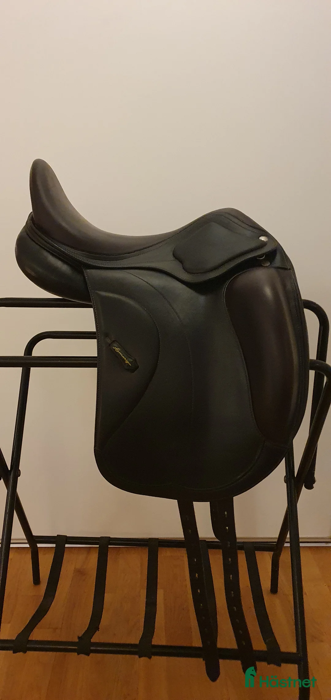 Sadlar hästutrustning till salu: Amerigo Siena 16,5 i Gnesta - Annons 3