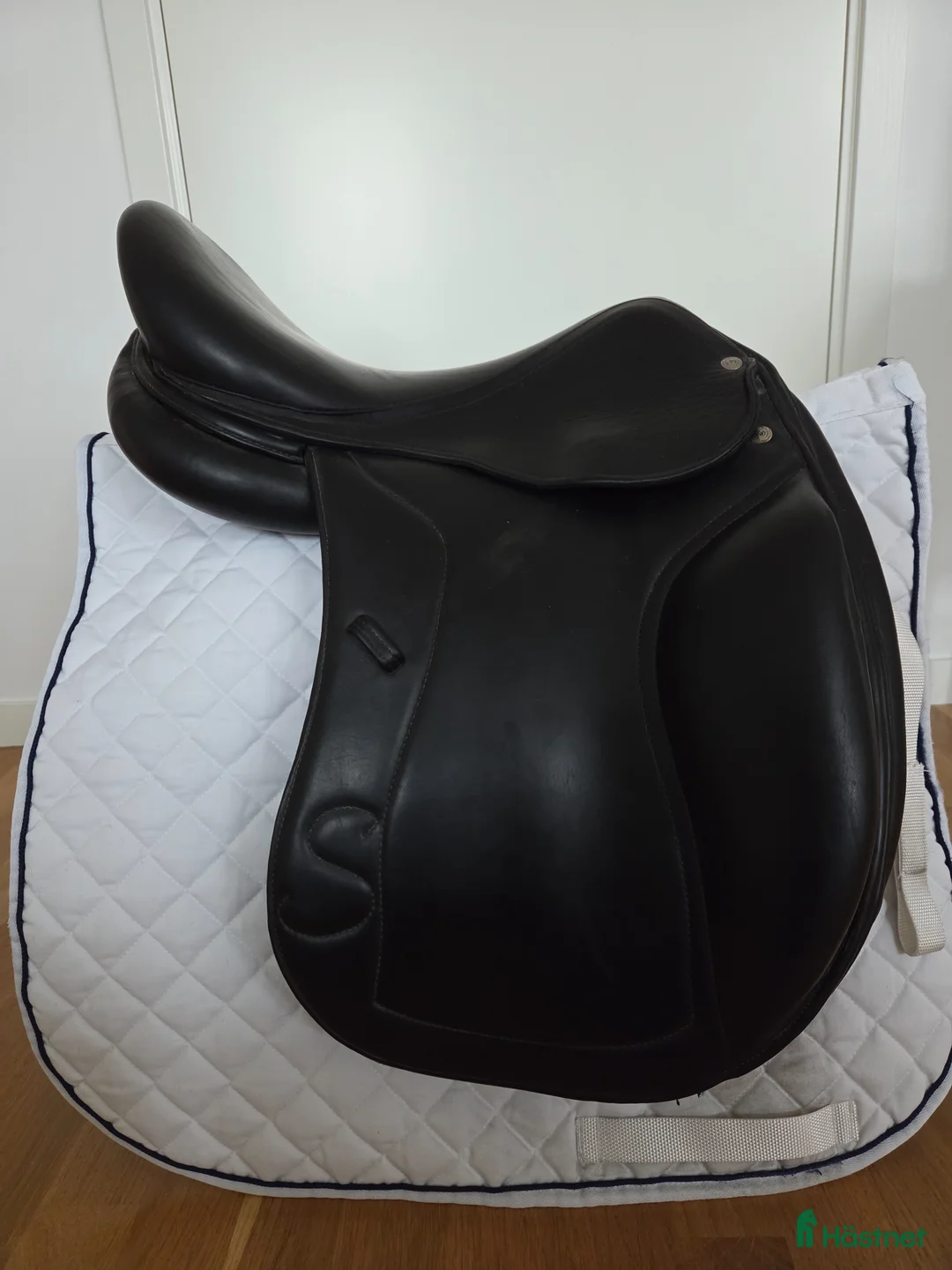 Sadlar hästutrustning till salu: Forestier dressyrsadel - Annons 1