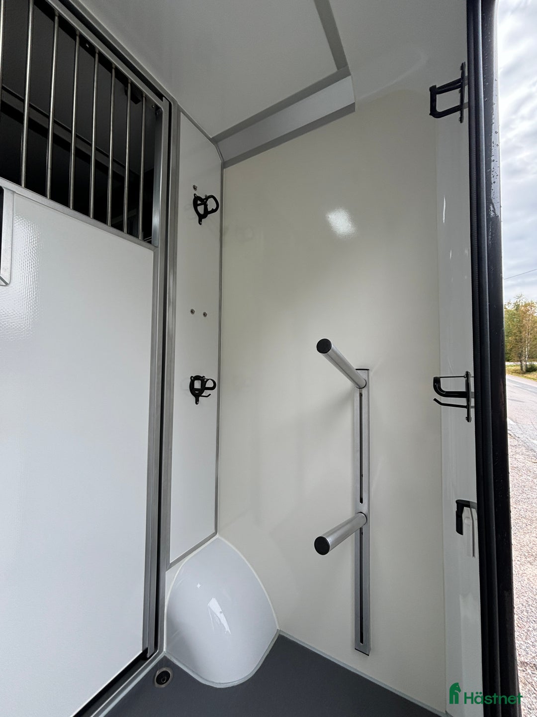 Hästlastbilar  fordon & transport till salu: STX 3-Sits Stuteri 2025 Nya uppdaterade Renault  i Mariefred - Annons 13