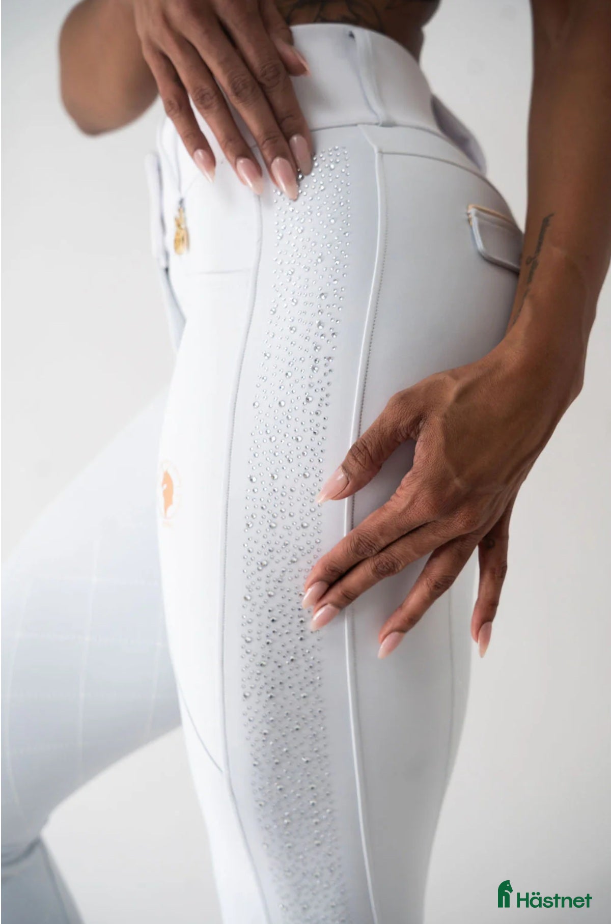 Ridbyxor ryttarutrustning till salu: NYA unika vita ridbyxor med bling &amp; svart insida i Tumba - Annons 2