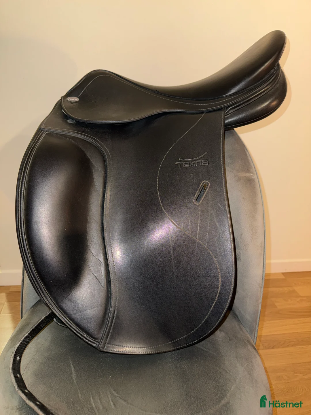 Sadlar hästutrustning till salu: Tekna dressyr  i Sundsbruk - Annons 1