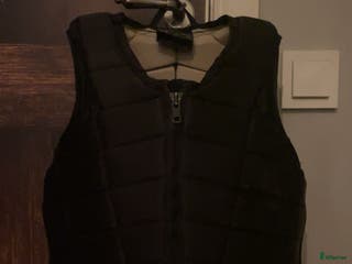 Säkerhetsvästar ryttarutrustning till salu: Race safe säkerhetsväst i Jönköping - Annons 5