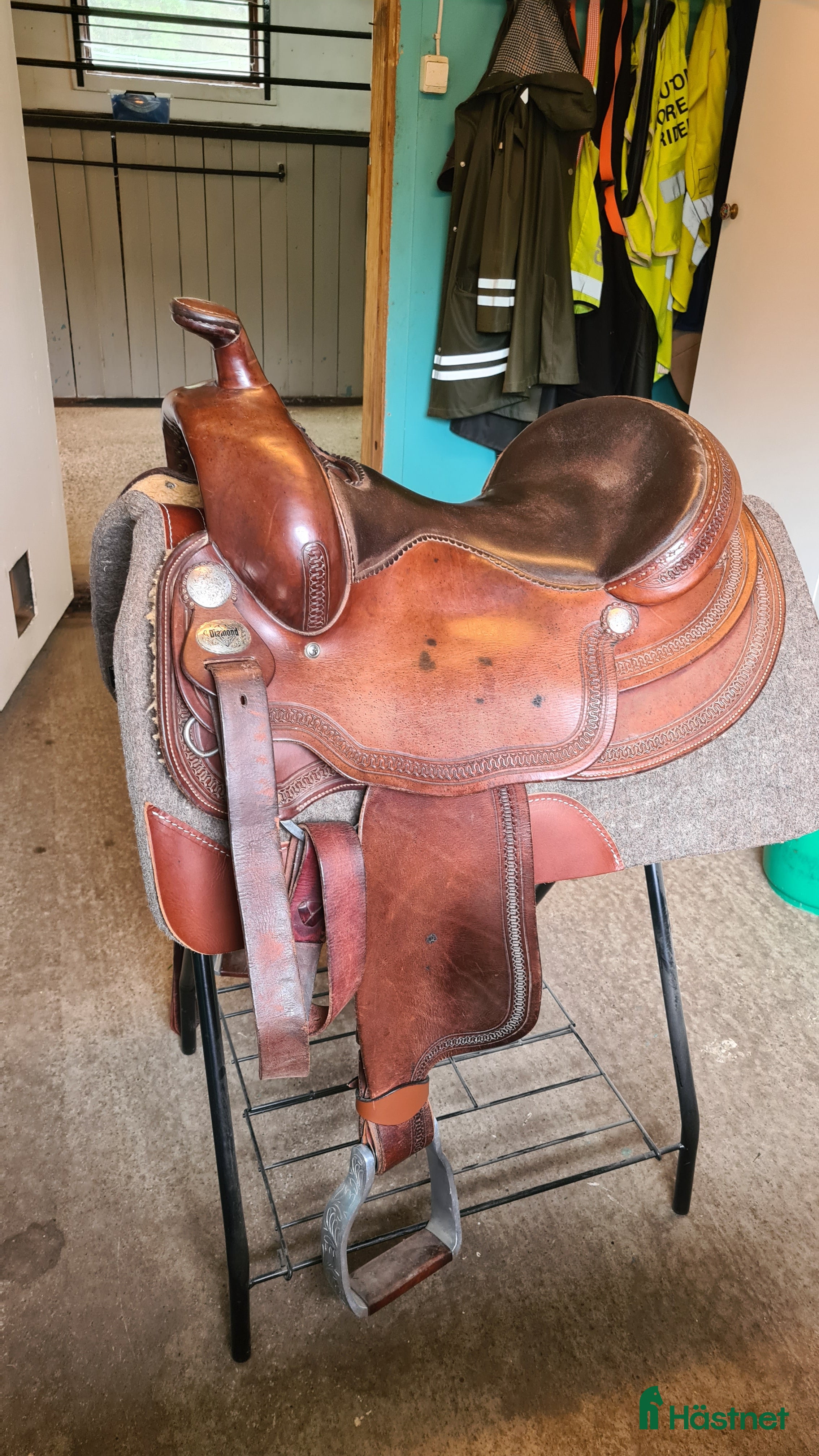Sadlar hästutrustning till salu: Diamond C FQ 16" i Grängesberg - Annons 1