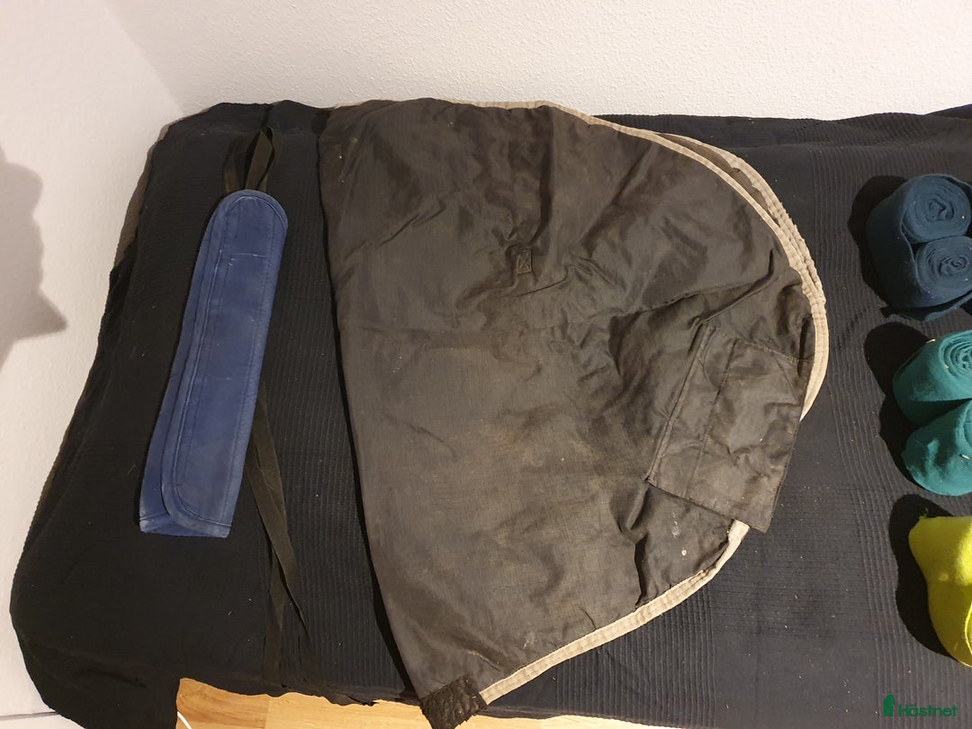 Övrig Hästutrustning hästutrustning till salu: Luvor, halsdel i Örsundsbro - Bild 2