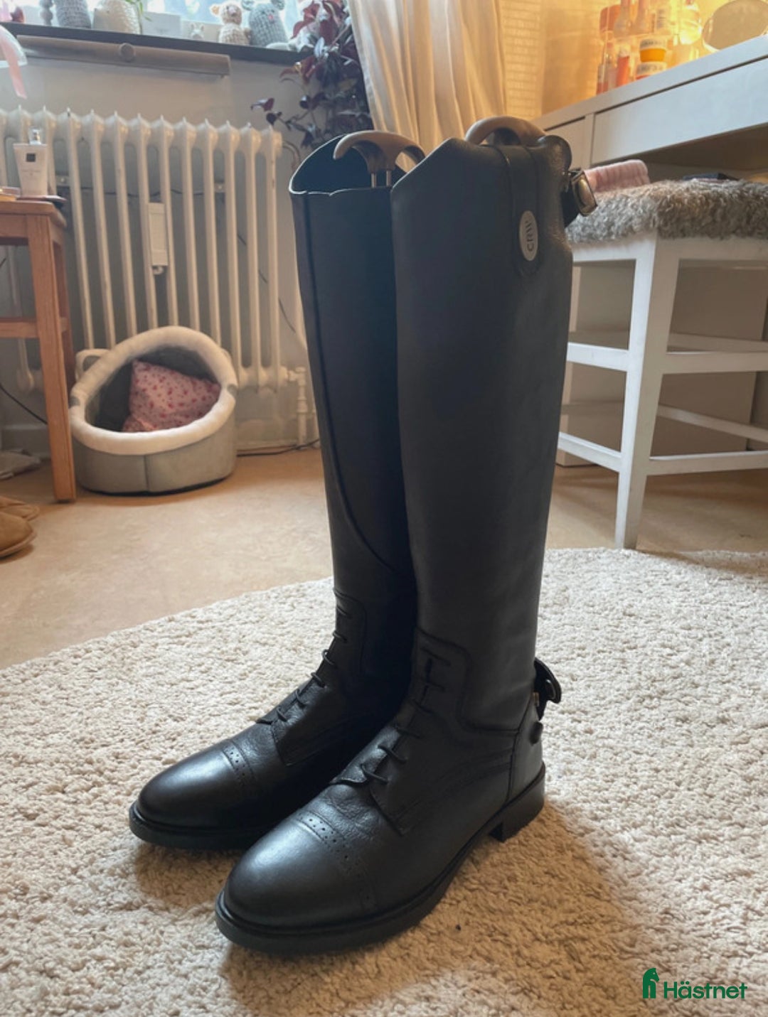 Ridstövlar ryttarutrustning till salu: Ridstövlar i nyskick  i Johanneshov - Annons 2