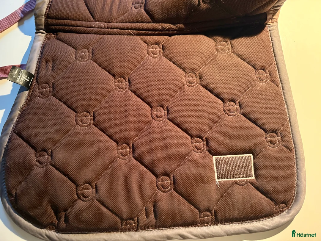 Schabrak & Vojlockar hästutrustning till salu: Equestrian Stockholm - PS - Schabrak  - Annons 13