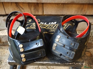 Övrig Hästutrustning hästutrustning till salu: Scootboots stl 4 slim i Rolfstorp - Annons 2