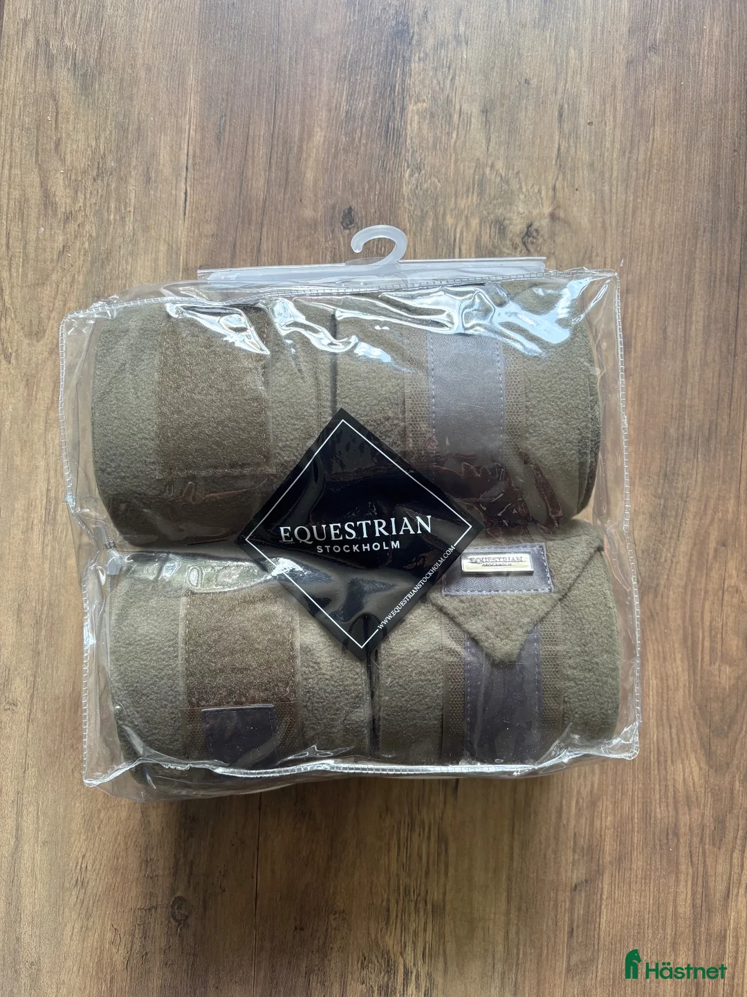 Benskydd hästutrustning till salu: Equestrian Stockholm benlindor Olive - Annons 1