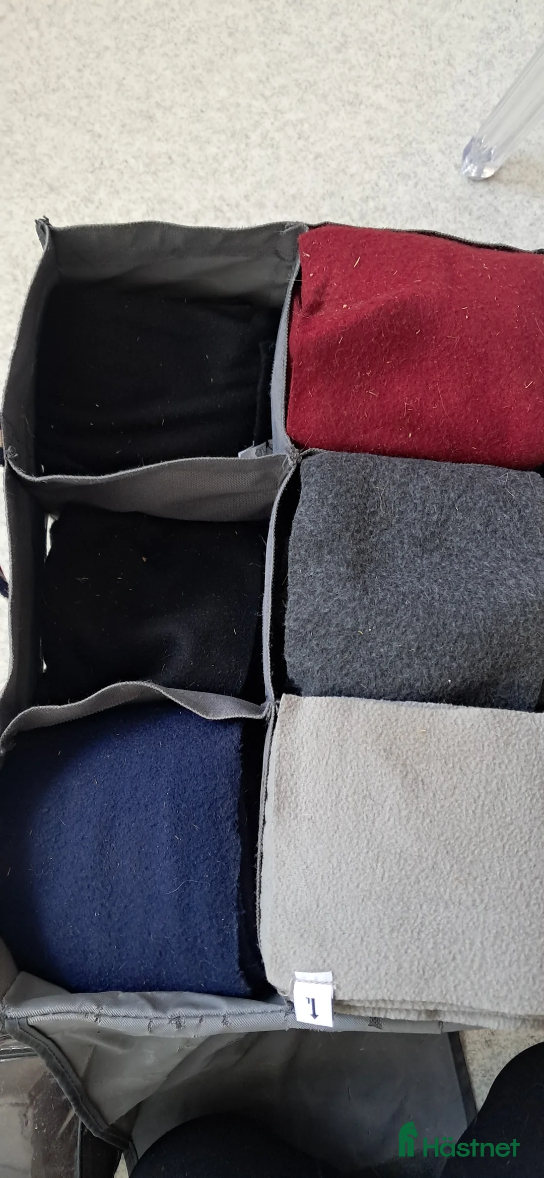 Schabrak & Vojlockar hästutrustning till salu: Schabrak, set, fleecetäcke mm i Piteå - Annons 5