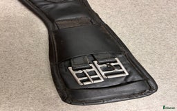 Sadeltillbehör hästutrustning till salu: Treadstone sadelgjord säljes i Sala - Bild 3