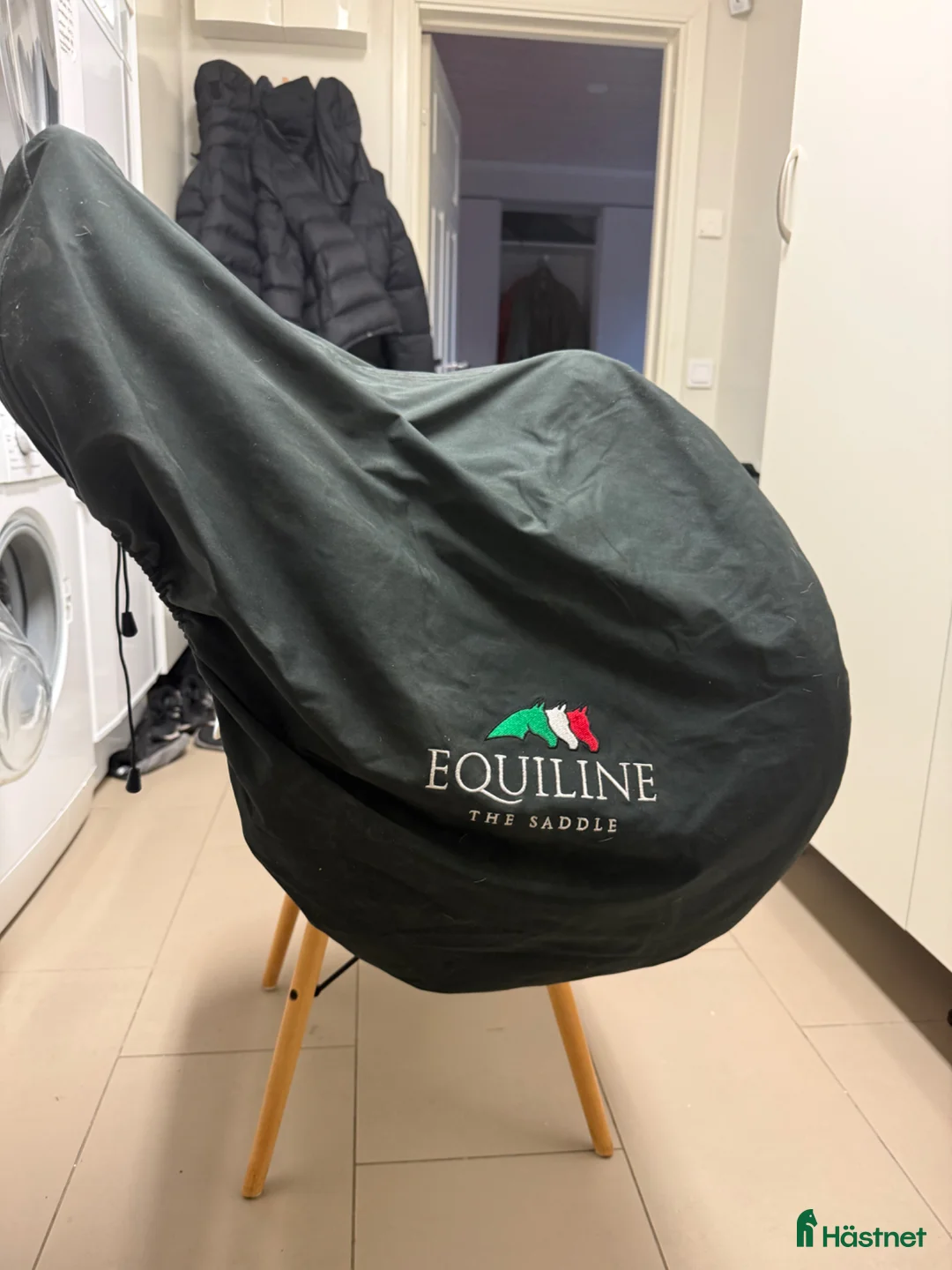 Sadlar hästutrustning till salu: Equiline E4 i nyskick  - Annons 8