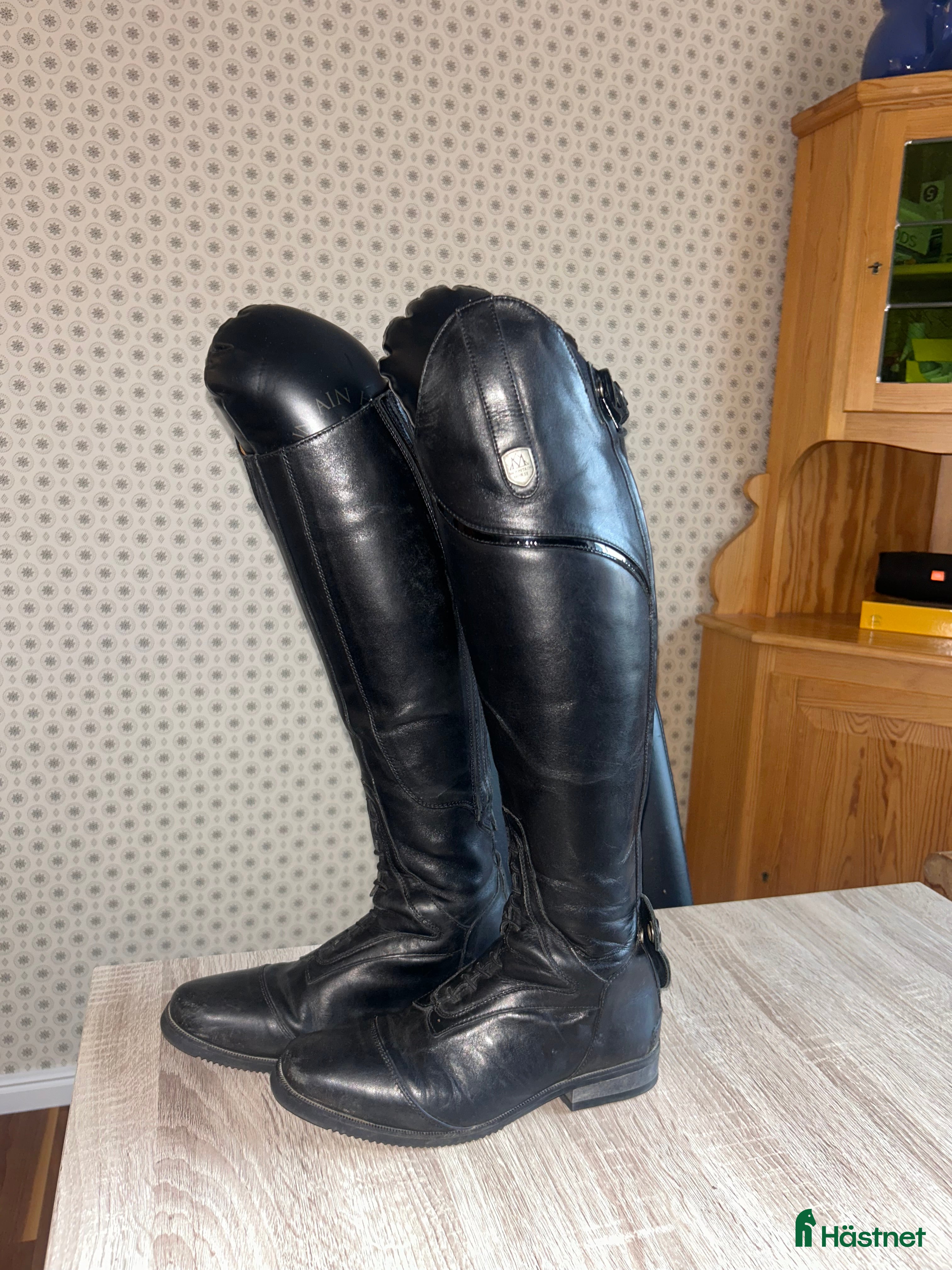 Ridstövlar ryttarutrustning till salu: Moutain Horse ridstövlar Sovereign  i Delsbo - Annons 23