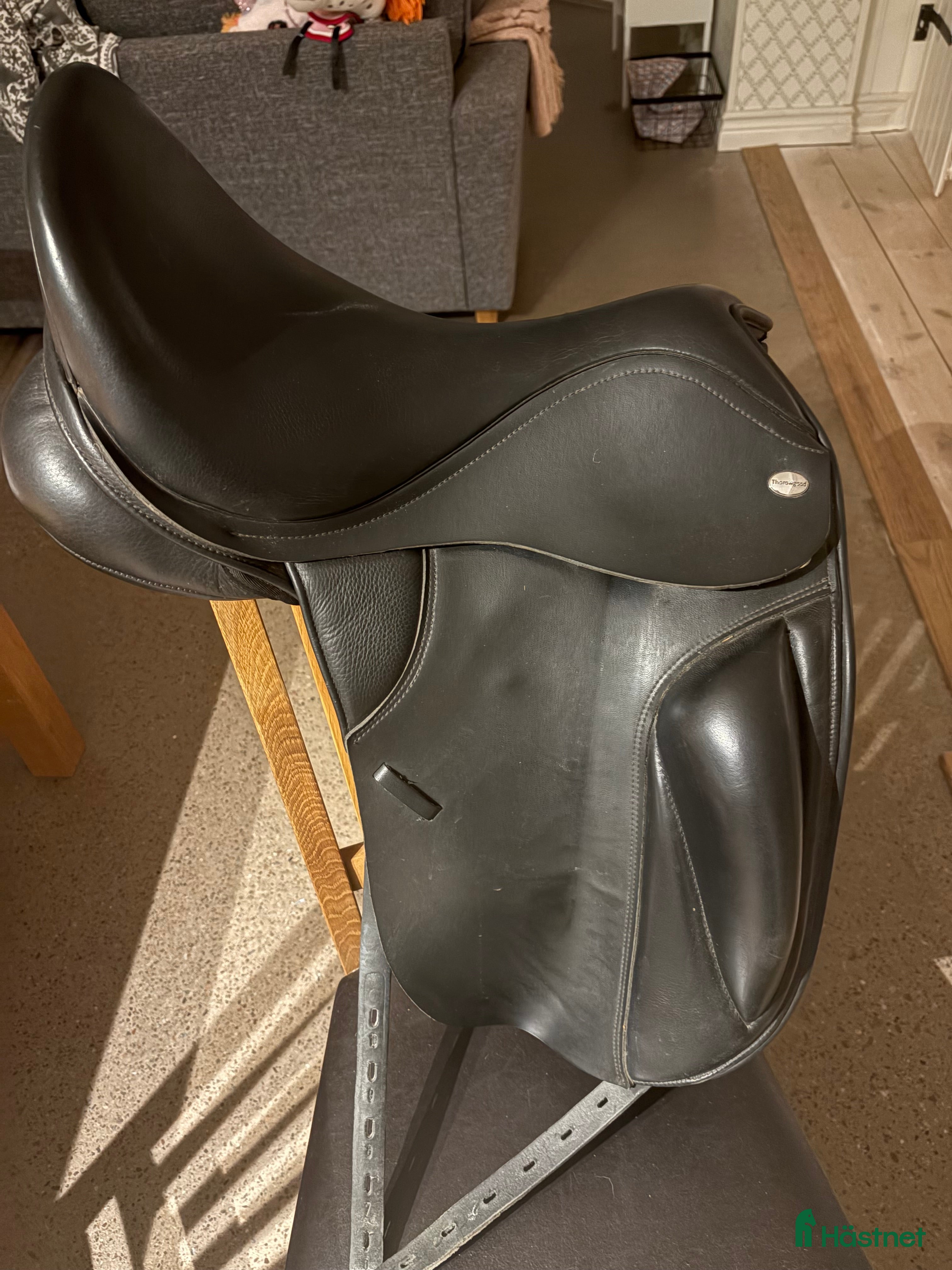 Sadlar hästutrustning till salu: Dressyrsadel t8 i Älgarås - Annons 23