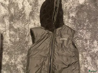 Övrigt Ridkläder ryttarutrustning till salu: Täck väst i Bankeryd - Annons 1