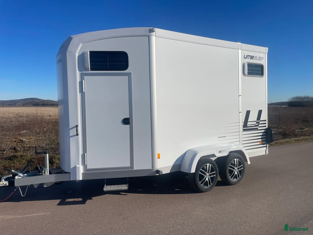 Hästtransporter  fordon & transport till salu: UME B50 - Omgående leverans! i Borlänge - Annons 3