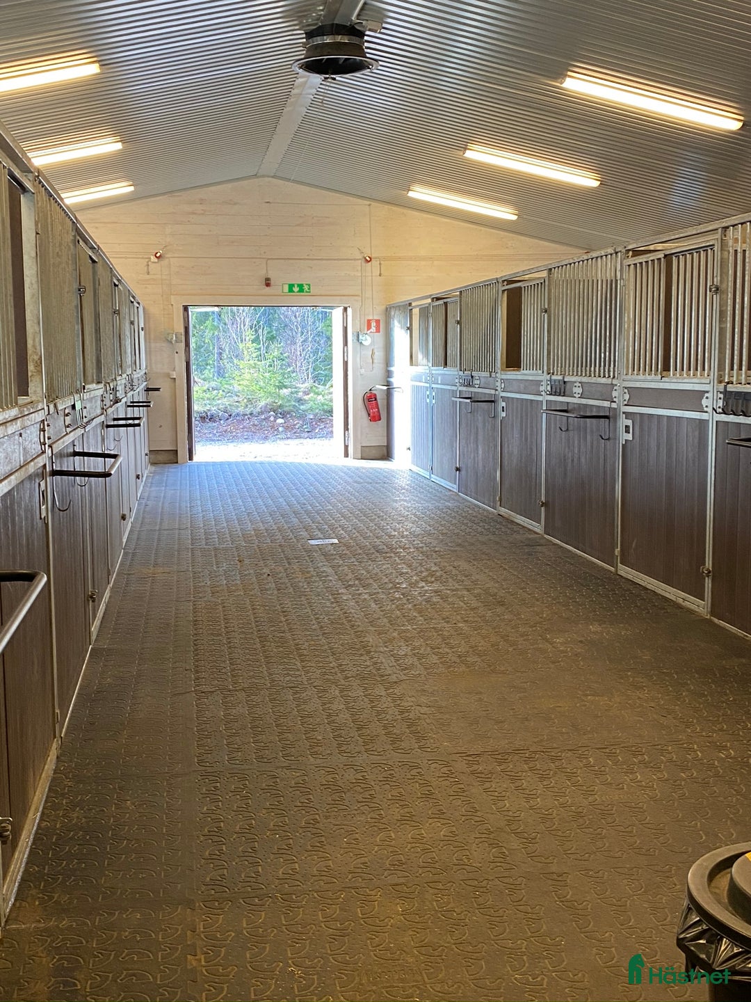  hästgårdar till salu: Charmigt stall i lantlig idyll, vackert renoverat! i Edsbro - Annons 28