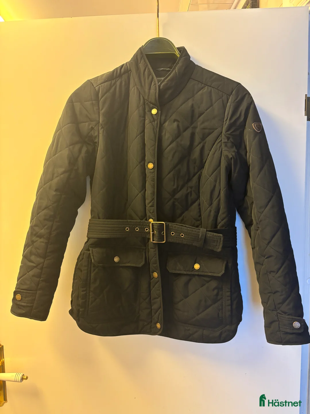 Jackor & Kavajer ryttarutrustning till salu: Pikure ridjacka Dun ,Ariat quiltad ridjacka i Tungelsta - Annons 2