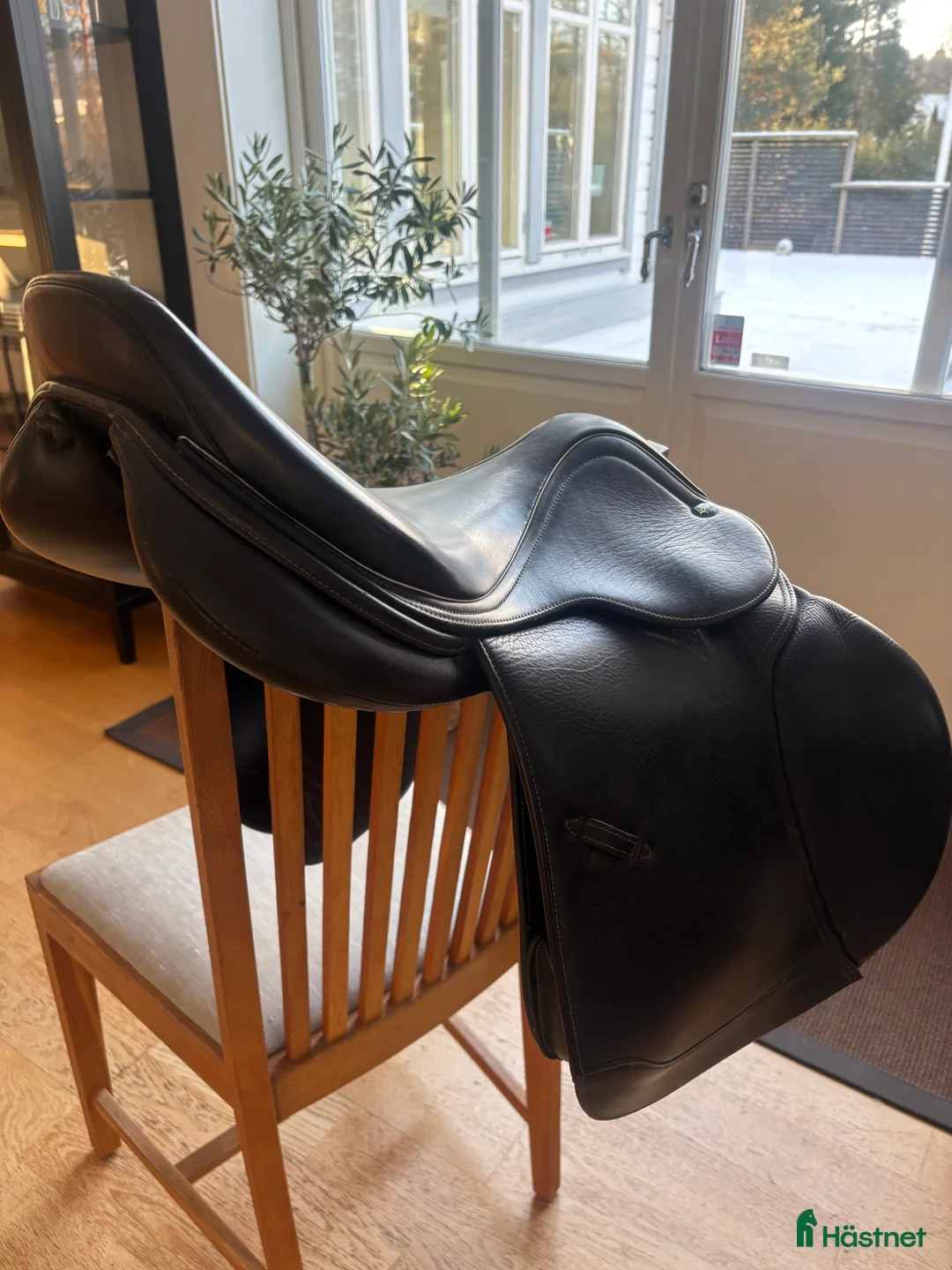 Sadlar hästutrustning till salu: Fin Lippo sadel i Tyresö - Annons 4