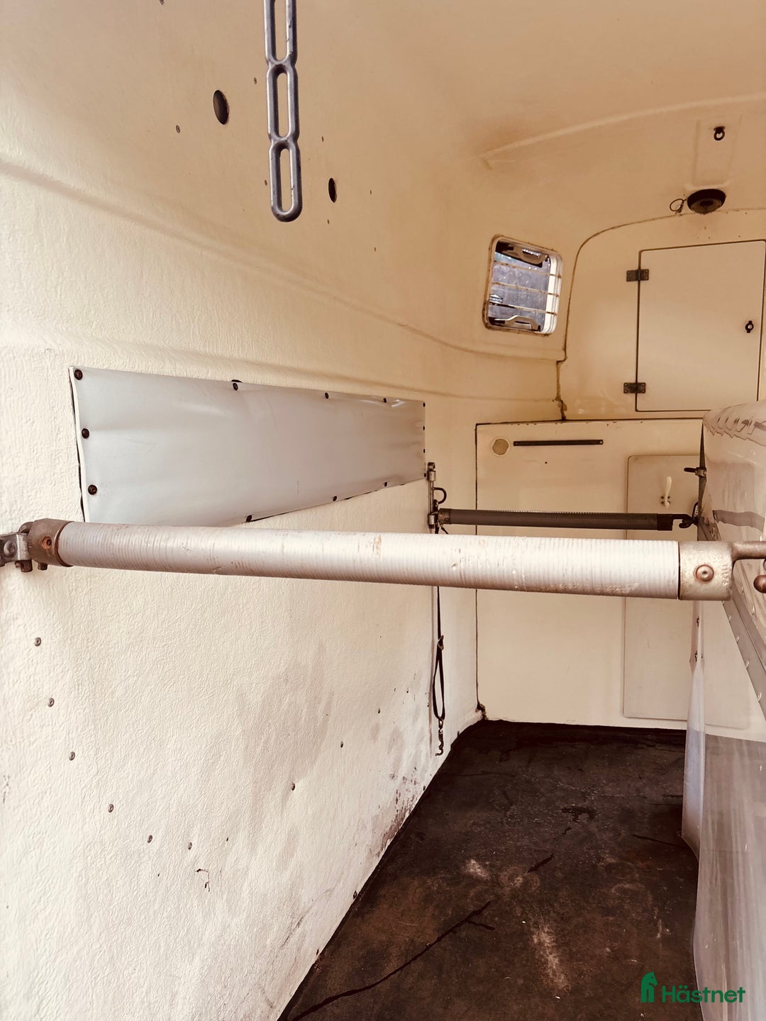 Hästtransporter  fordon & transport till salu: Nyrenoverat fantastiskt släp i Lidhult - Annons 6