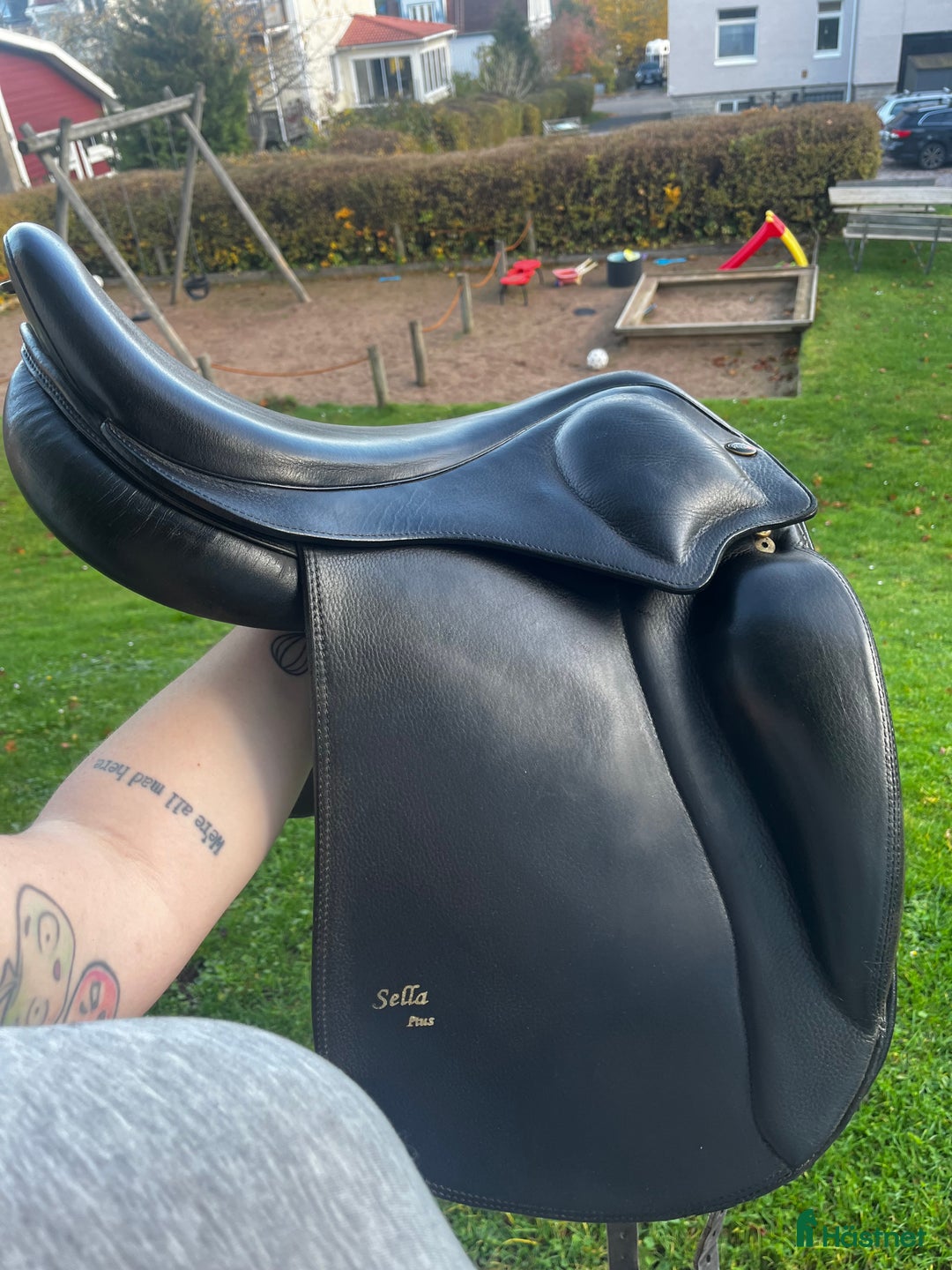 Sadlar hästutrustning till salu: Eques Sella Plus 17,5” i Falköping - Annons 1