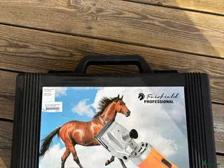 Övrig utrustning övrig utrustning till salu: Professional klippmaskin💫 - Annons 3