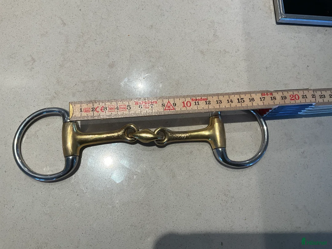 Bett hästutrustning till salu: Neue Schule Eggerbett i Saltsjöbaden - Annons 3